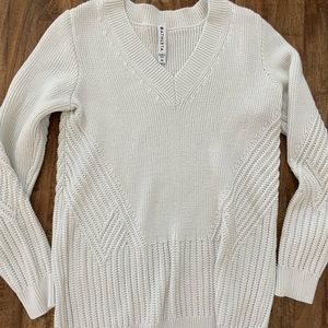 Athleta XS oversized v-neck sweater
